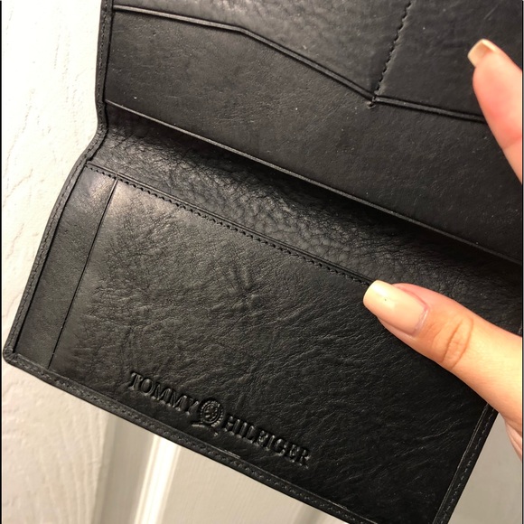 Tommy Hilfiger leather wallet - Picture 6 of 6